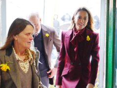 Beleza Borgonha! Kate corou da cabeça aos pés ao se juntar ao Príncipe William no País de Gales antes do Dia de São David