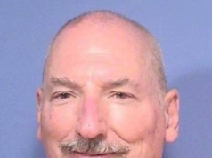 A fúria do ‘monstro’ molestador de crianças condenado a três penas de prisão perpétua sai mais cedo sob a polêmica política de liberdade condicional liderada pelos democratas