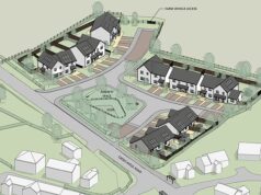 Os falantes de inglês enfrentam a proibição de uma nova propriedade com 15 casas em uma bonita vila costeira porque não entendem galês