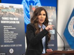 Kristy Noem enfrenta uma investigação mais aprofundada, pois é acusada de representar um grande risco à segurança nacional ao ignorar os erros da TSA nos aeroportos