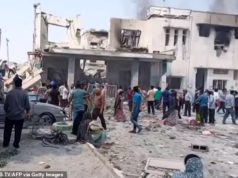 ’85 estudantes mortas no Irã’ e a base de Trump se transformam em uma guerra ‘perversa’, horror aos ataques aéreos