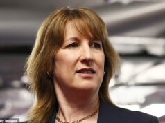 Rachel Reeves sairá vitoriosa após a derrota esmagadora do Partido Trabalhista nas eleições pré-eleitorais, enquanto a Chanceler afirma que os “rebentos verdes” da recuperação económica serão a crise do custo de vida no Leste.