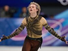 Ilya ‘Quad God’ Malinin entusiasma a multidão com uma curta rotina de programa