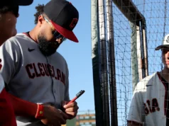 Qual jogador pai você mais gostaria de ver assinar uma extensão nesta primavera?