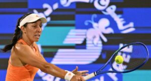 Svitolina vence Goff e prepara Pegula na final de Dubai