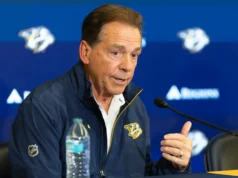O ex-técnico de futebol do Alabama, Nick Saban, fará o discurso principal em Lipscomb