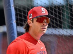 Estrela do Red Sox chama a atenção com manobra maluca de treinamento de primavera