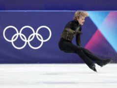 Ilya Malinin dá um tropeço impressionante e termina em oitavo na patinação artística – The Mercury News