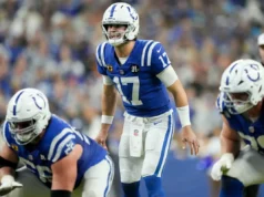 Por que os Colts podem usar a franquia no agente livre Daniel Jones