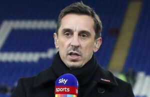 Gary Neville manda uma mensagem a todos os torcedores do Arsenal irritados com ele