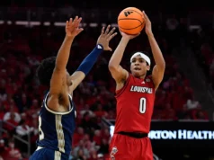 marca 19 pontos e o número 21 de Louisville supera Georgia Tech por 87-70
