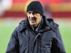 Tony Dungy se recusa a liberar a votação no Hall da Fama de Bill Belichick, diz que o processo de votação é problemático