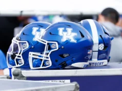 Kentucky está pressionando pelo alvo do QB para 2027, Jake Naurot