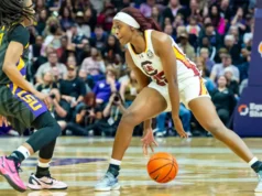 O nº 3 da Carolina do Sul derrotou o nº 6 LSU por 79-72, estendendo a seqüência de vitórias contra os Tigers para 18 jogos