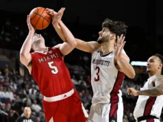 O técnico de Ohio, Travis Steele, sobre a seqüência de 26 vitórias consecutivas do Miami Redhawks: ‘Aproveite a viagem’