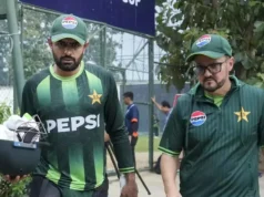 ‘Menos de 100’ – Mike Hesson fala sobre a taxa de acertos de Babar Azam, Salman Ali racha, a omissão de Shaheen Afridi