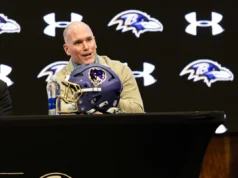 O GM dos Ravens disse que a equipe não fará muitos movimentos durante a agência gratuita