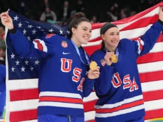 8 ex-ou atuais jogadoras de hóquei feminino do estado de Ohio ganharam medalhas