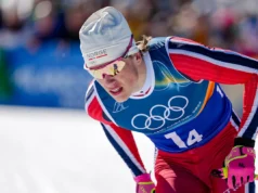 Klaibo, da Noruega, conquista a 9ª medalha de ouro no esqui cross-country, estabelecendo um recorde olímpico de inverno