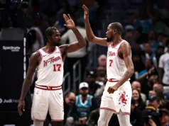 Com 35 pontos, Kevin Durant derrota o Hornets enquanto o Rockets melhora para 34-20