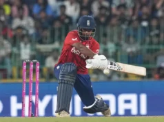 Ahmed voltou do frio para iniciar a vitória da Inglaterra sobre a Nova Zelândia na Copa do Mundo T20