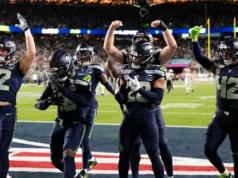Os Seahawks devolveram o strip-sack para um touchdown, liderando por 29-7 no quarto período