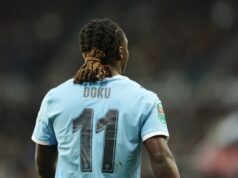 Um ala do Manchester City voltou a treinar, mas pode não estar pronto para enfrentar o Leeds