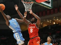 O nº 11 Tar Heels perde o calouro Caleb Wilson devido a uma fratura na mão; O cronograma de retorno não está claro