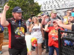 Celebridades em Daytona 500: Marshawn Lynch, Jon Gruden, Puka Nacua entre as estrelas da NASCAR