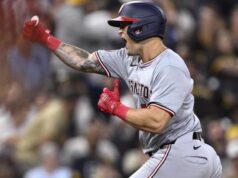 Os Dodgers adicionaram a segunda escolha geral para competir por uma vaga no elenco na primavera