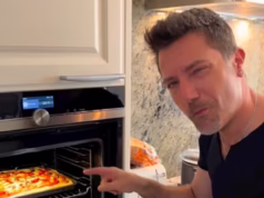 O chef de TV Gino D’Acampo reduziu o preço de sua casa listada como Grade II em £ 2,1 milhões depois de lutar para encontrar um comprador.