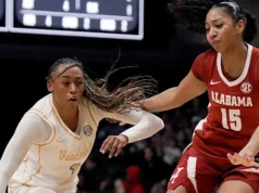 Blakes marca 35 pontos para liderar o 5º Vanderbilt, ultrapassando o 24º Alabama por 85-60