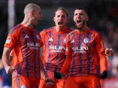 2. Bundesliga: Schalke resiste à recuperação de Kiel para recuperar o primeiro lugar