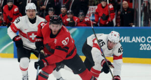 Connor McDavid fez história nas Olimpíadas depois de ter um início explosivo pela equipe do Canadá