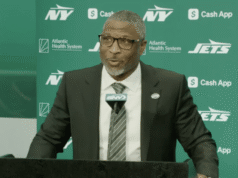 O Detroit Lions perdeu outro treinador para os Jets, Aaron Glenn