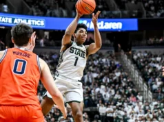Os 26 pontos e 15 assistências de Jeremy Fears ajudaram o nº 10 do Michigan State a vencer o nº 5 Illinois por 85-82 no OT