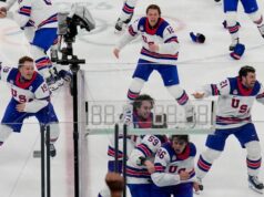 A equipe dos EUA conquistou seu primeiro ouro no hóquei masculino desde 1980