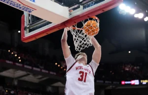 Tópico do jogo Wisconsin Badgers vs. Oregon Ducks: O jogo terminará antes da meia-noite?