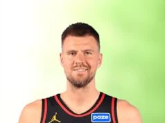 Steve Kerr está otimista em relação a Kristaps Porzingis. voltar