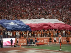 Novos rostos dos anos 40: o calouro CB Hayward Howard Jr.