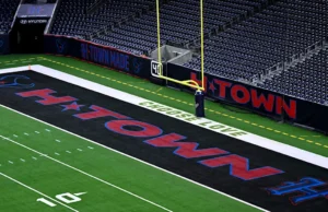 A instalação recém-aprovada do Houston Texans no condado de NW Harris custará US$ 150 milhões aos contribuintes, diz Hidalgo