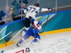 Disco de hóquei masculino cai com jogadores da NHL nas Olimpíadas de Milão Cortina