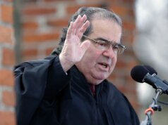 Em 13 de fevereiro, o juiz da Suprema Corte Antonin Scalia foi encontrado morto