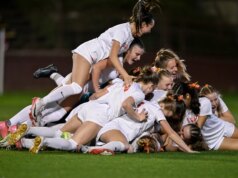 Campeão Gato Selvagem! Los Gatos derrotou St. Francis para ganhar o título da Divisão I do CCS