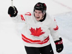 Guerreiros puxam por McLean Celebrini