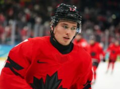 Equipe do Canadá, McLean Celebrini perdeu para a equipe dos EUA no jogo da medalha de ouro olímpica