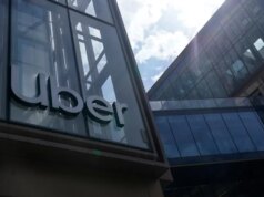 Dois anúncios durante o Super Bowl sugerem uma batalha eleitoral de alto valor na Califórnia no próximo outono