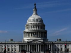 O debate sobre o poder da guerra intensificou-se depois de Trump ter ordenado ataques ao Irão