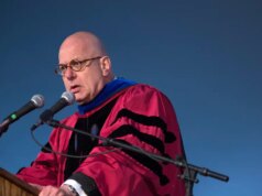 Os professores do arquivo de Epstein dizem que esperavam que a amizade levasse ao financiamento de pesquisas – The Mercury News