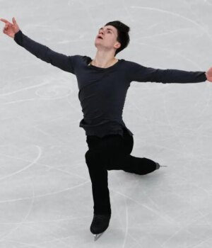 Milan_Cortina_Olympics_Figure_Skating_40317-1.jpg